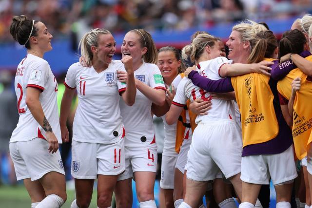 英国庆祝女足欧洲杯（英国女足世界杯）