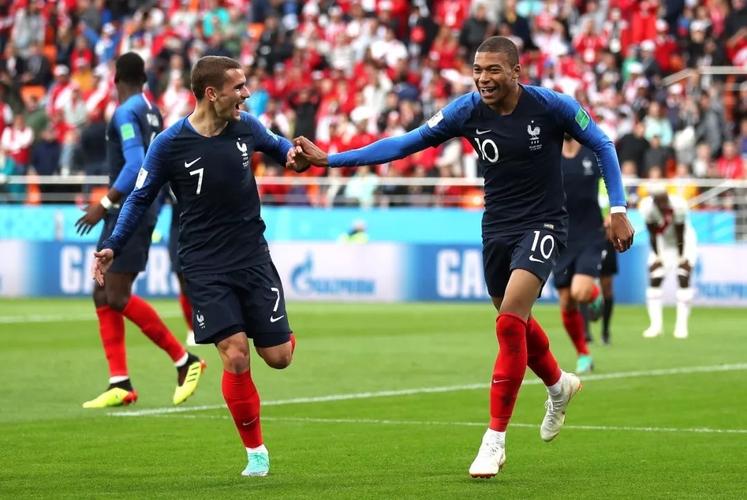 法国欧洲杯气氛视频回放（欧洲杯法国爆冷）